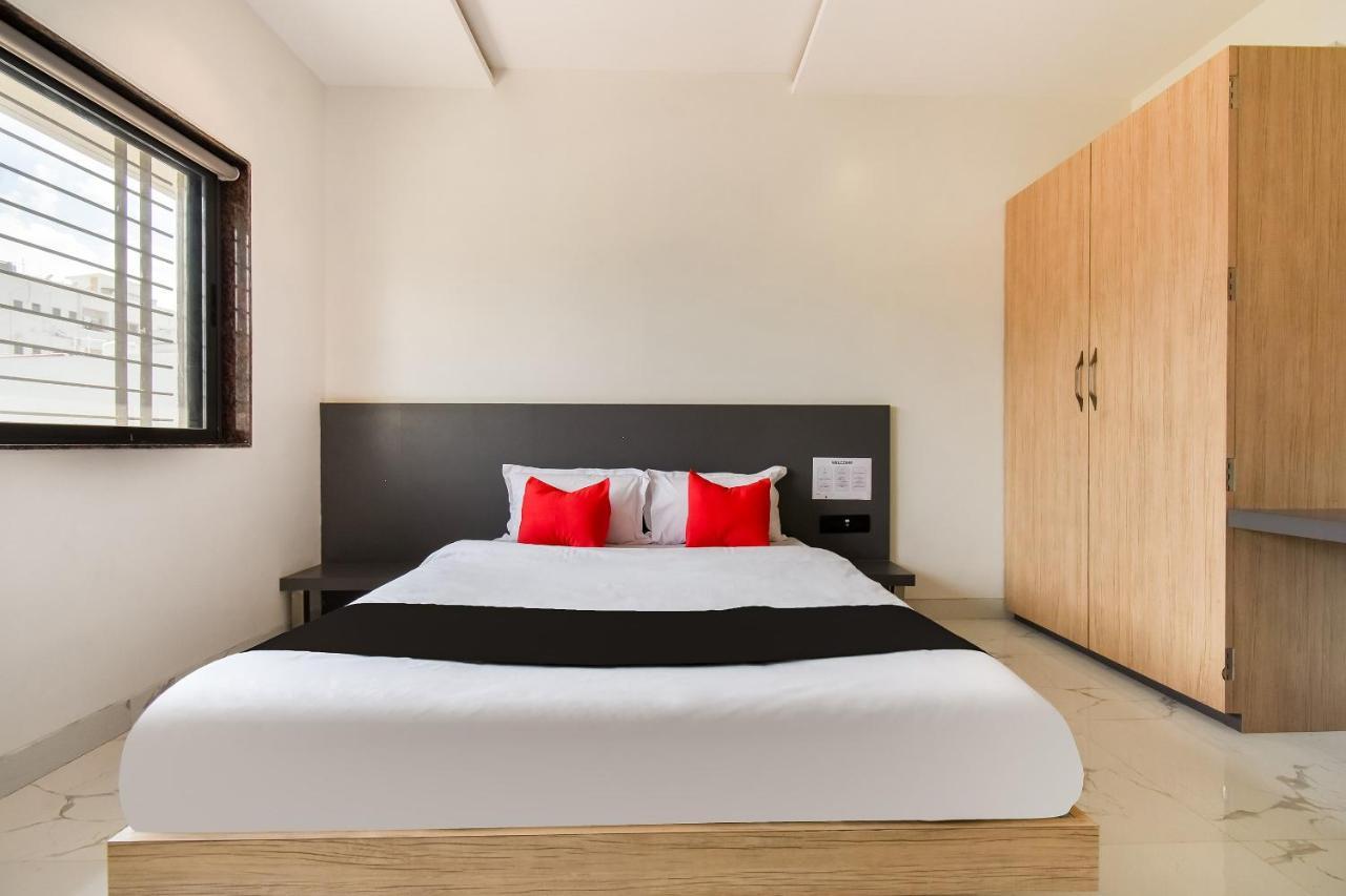 Capital O 71866 Hotel Ansh 아우랑가바드 외부 사진