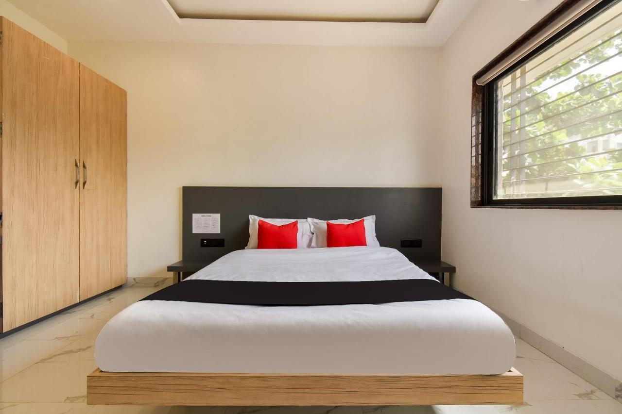 Capital O 71866 Hotel Ansh 아우랑가바드 외부 사진